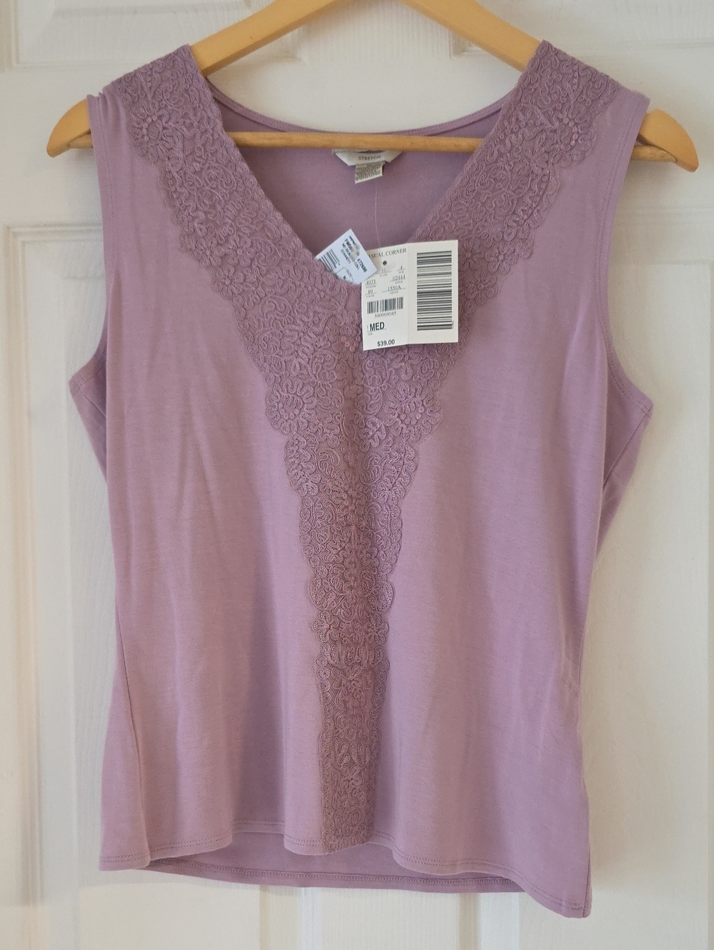 New Old Stock Casual Corner Dusty Lavender Lace V-Neck Tank Stretch Size M